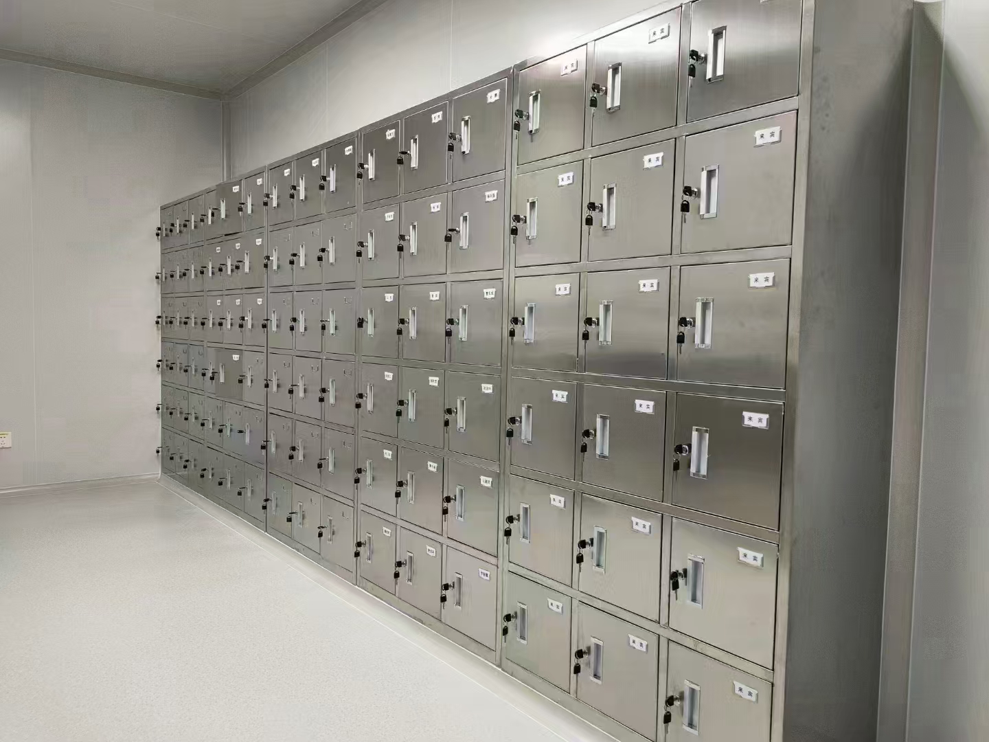 Stainless steel shoe cabinet